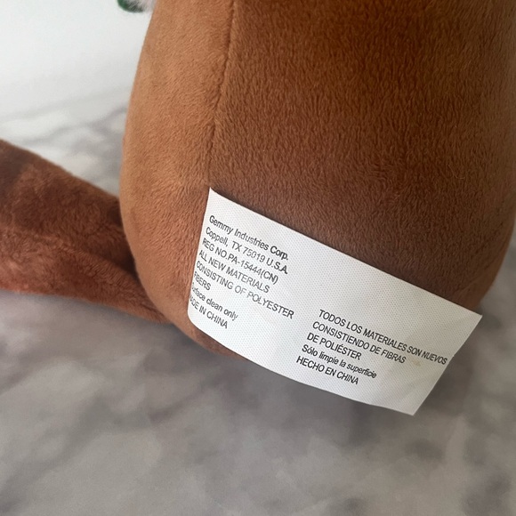 SINGING REINDEER PLUSHIE - Picture 6 of 11